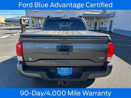 Gray 2017 Toyota Tacoma SR5