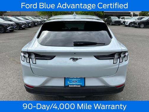 SPACE WHITE METALLIC 2022 Ford Mustang Mach-E SELECT