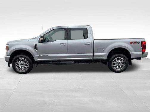 2022 Ford F-350 LARIAT SUPER DUTY