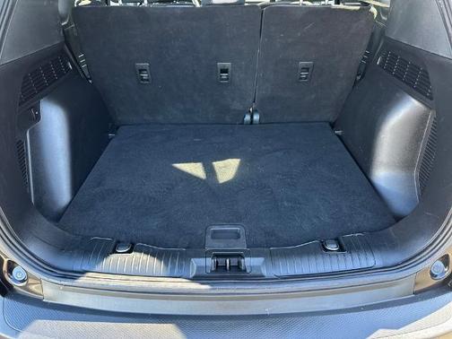 AGATE BLACK METALLIC 2022 Ford Escape SE