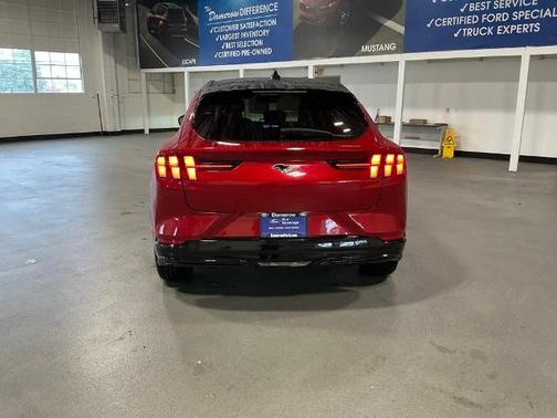 2024 Ford Mustang Mach-E PREMIUM