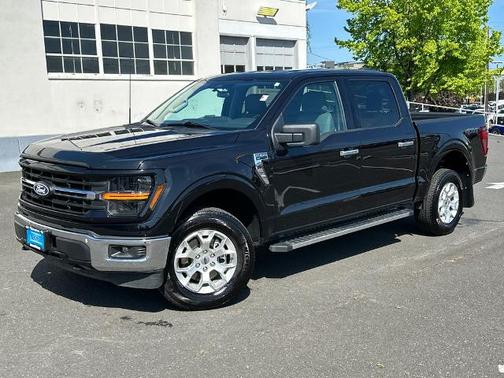 AGATE BLACK METALLIC 2025 Ford F-150 XLT