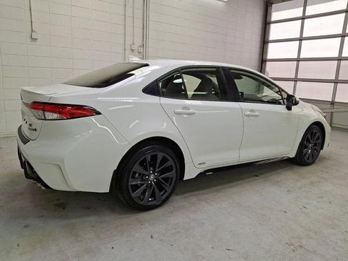 2024 Toyota Corolla Hybrid SE