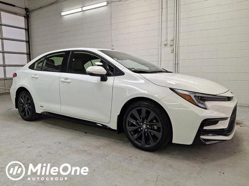 2024 Toyota Corolla Hybrid SE