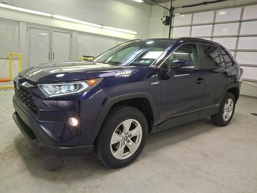 2021 Toyota RAV4 Hybrid XLE