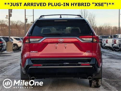 2025 Toyota RAV4 Hybrid SE