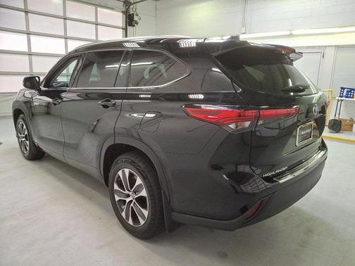 2020 Toyota Highlander Hybrid XLE