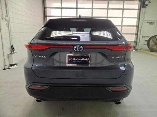 2022 Toyota Venza LE