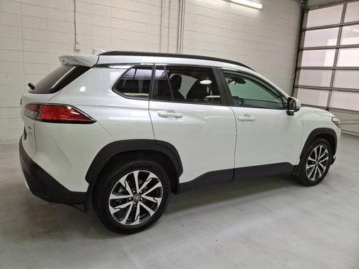 2022 Toyota Corolla Cross XLE