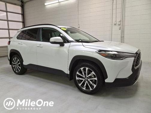 2022 Toyota Corolla Cross XLE