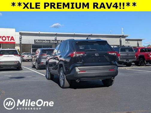 2025 Toyota RAV4 XLE Premium