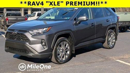 2025 Toyota RAV4 XLE Premium
