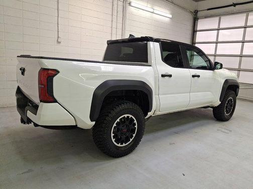 Ice Cap 2024 Toyota Tacoma TRD Off Road
