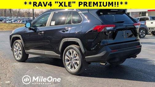 2025 Toyota RAV4 XLE Premium