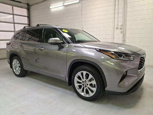 Heavy Metal 2025 Toyota Highlander Hybrid Limited