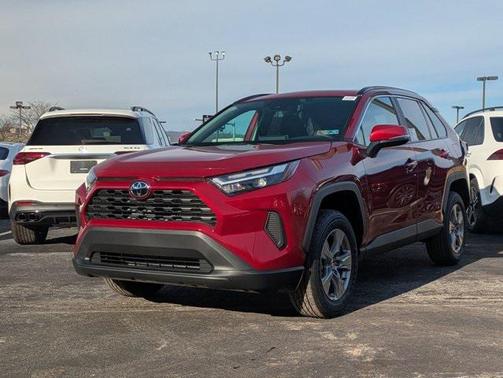 2025 Toyota RAV4 XLE