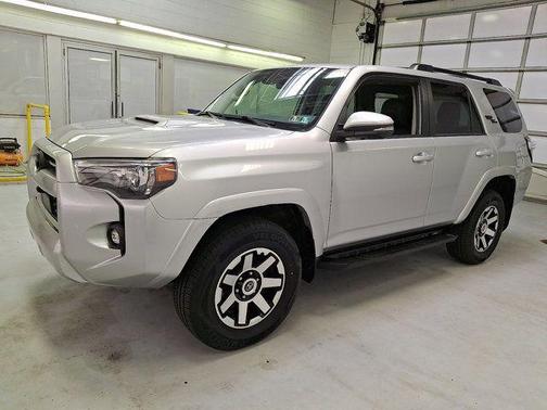 Classic Silver Metallic 2023 Toyota 4Runner TRD Off Road Premium