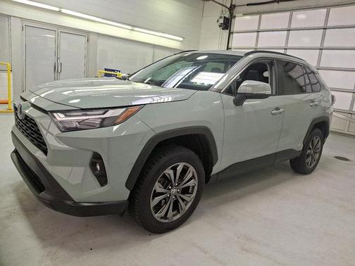 2022 Toyota RAV4 Hybrid XLE Premium