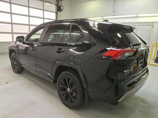 2023 Toyota RAV4 Hybrid SE