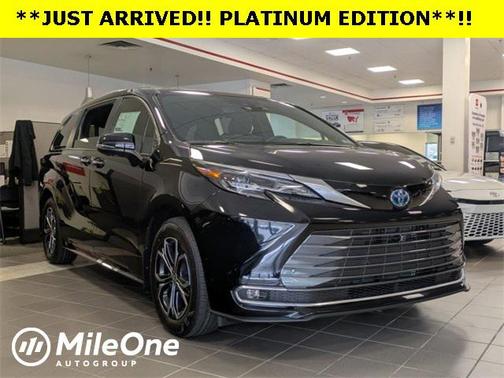 2025 Toyota Sienna Platinum