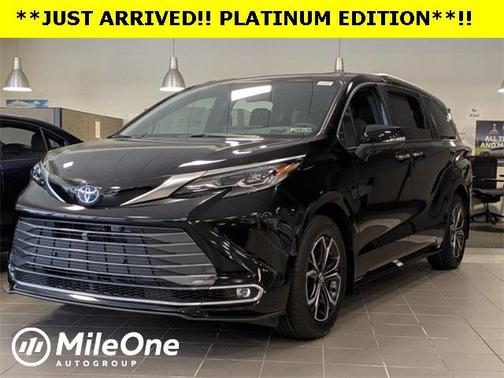 2025 Toyota Sienna Platinum