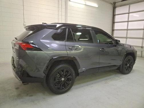 2024 Toyota RAV4 Hybrid SE