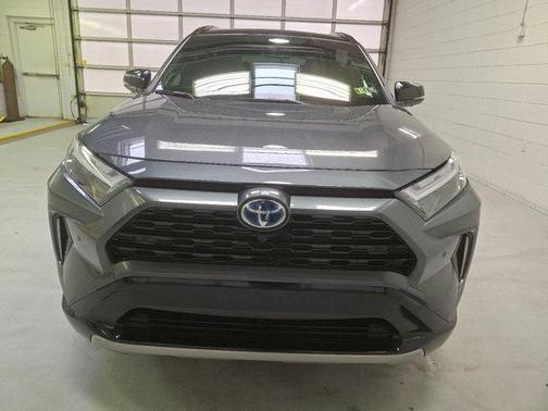 2024 Toyota RAV4 Hybrid SE