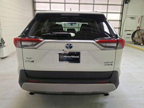 Blizzard Pearl 2022 Toyota RAV4 Hybrid Limited