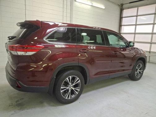 2019 Toyota Highlander LE Plus