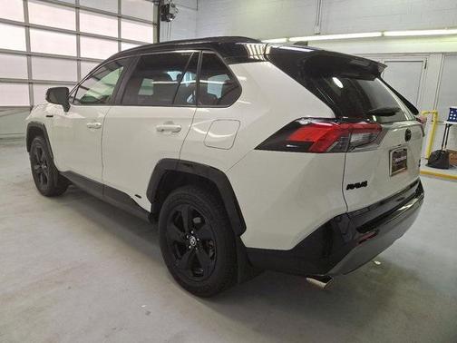 2021 Toyota RAV4 Hybrid SE