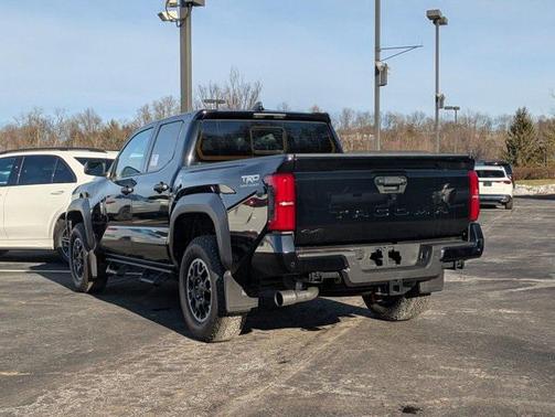 2025 Toyota Tacoma TRD Off-Road
