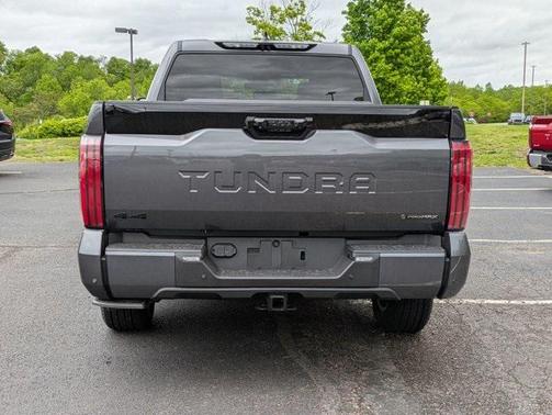 2025 Toyota Tundra Hybrid Platinum