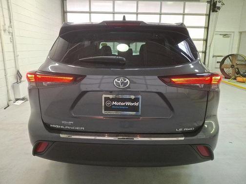 2024 Toyota Highlander LE