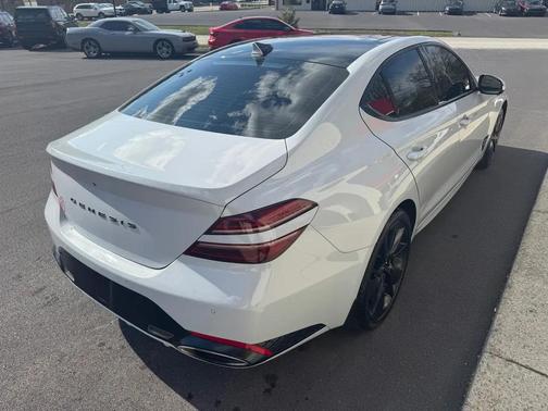 2022 Genesis G70 3.3T AWD