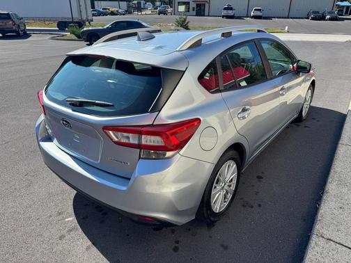 2018 Subaru Impreza 2.0i Premium