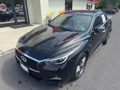 2018 INFINITI QX30 Sport