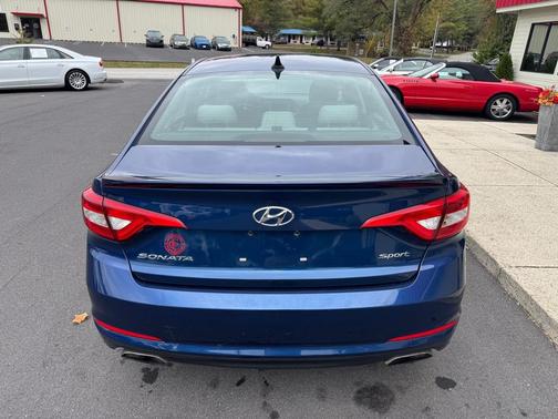 2015 Hyundai SONATA Sport