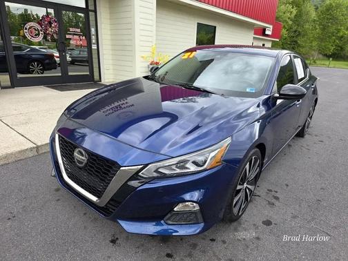 Deep Blue Pearl 2021 Nissan Altima SR FWD