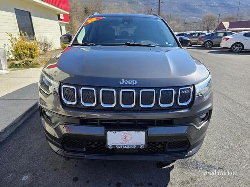 2022 Jeep Compass Latitude Lux