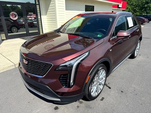 2022 Cadillac XT4 Premium Luxury