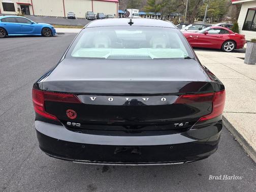 2018 Volvo S90 T6 Momentum