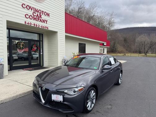 2017 Alfa Romeo Giulia Base