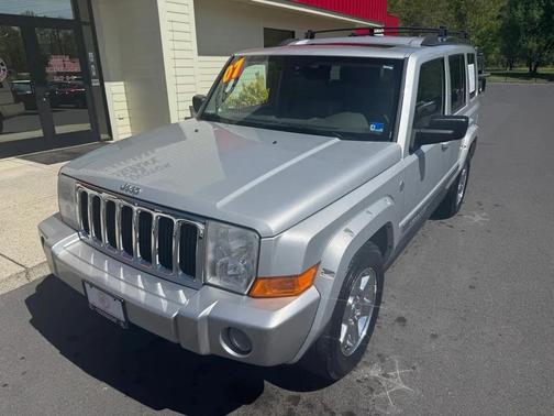 Bright Silver Metallic Clearcoat 2007 Jeep Commander Limited