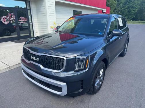 Gravity Gray 2024 Kia Telluride LX