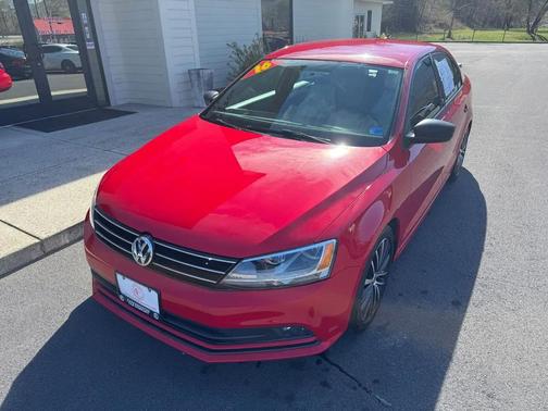 2016 Volkswagen Jetta 1.8T Sport