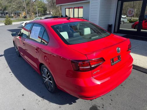 2016 Volkswagen Jetta 1.8T Sport
