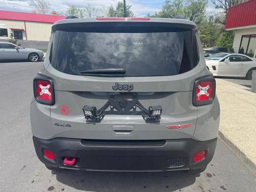 2020 Jeep Renegade Trailhawk