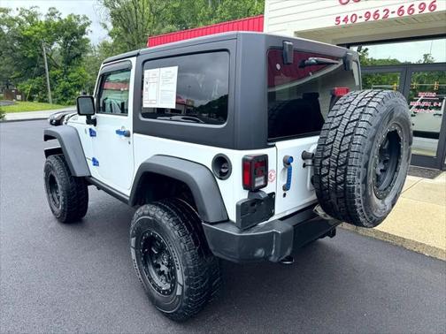 2016 Jeep Wrangler Sport