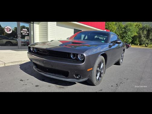 2022 Dodge Challenger SXT