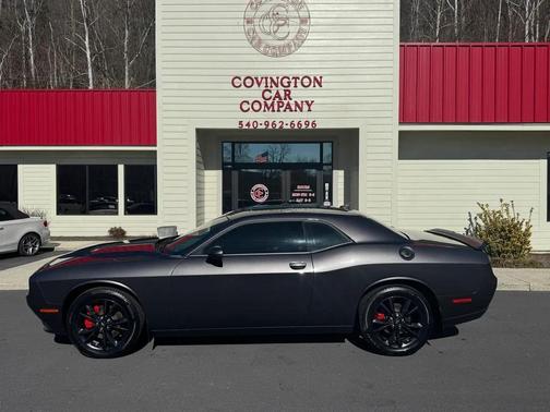 2022 Dodge Challenger SXT